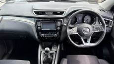 Nissan Qashqai 1.2 DiG-T N-Connecta 5dr Petrol Hatchback